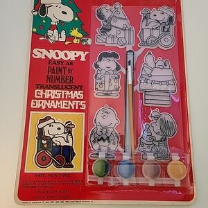 Vintage 1970s Peanuts Christmas Ornaments Paint Set